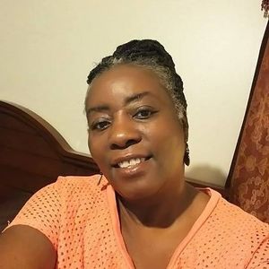 Meet your Posher, Gloria